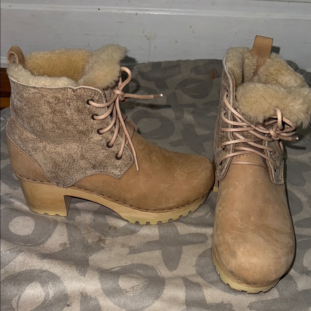 No.6 Shearling Lander Clog Boots, size 39
Like New